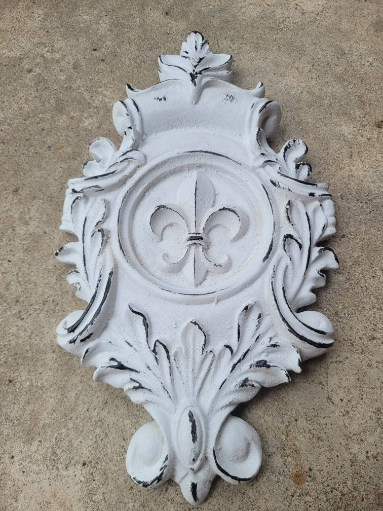Fleur de Lis Wall plaque - PICK YOUR COLOR - Old World, Tuscan, French Country, Medieval Home Decor, FleurDeLisJunkie, wall decor