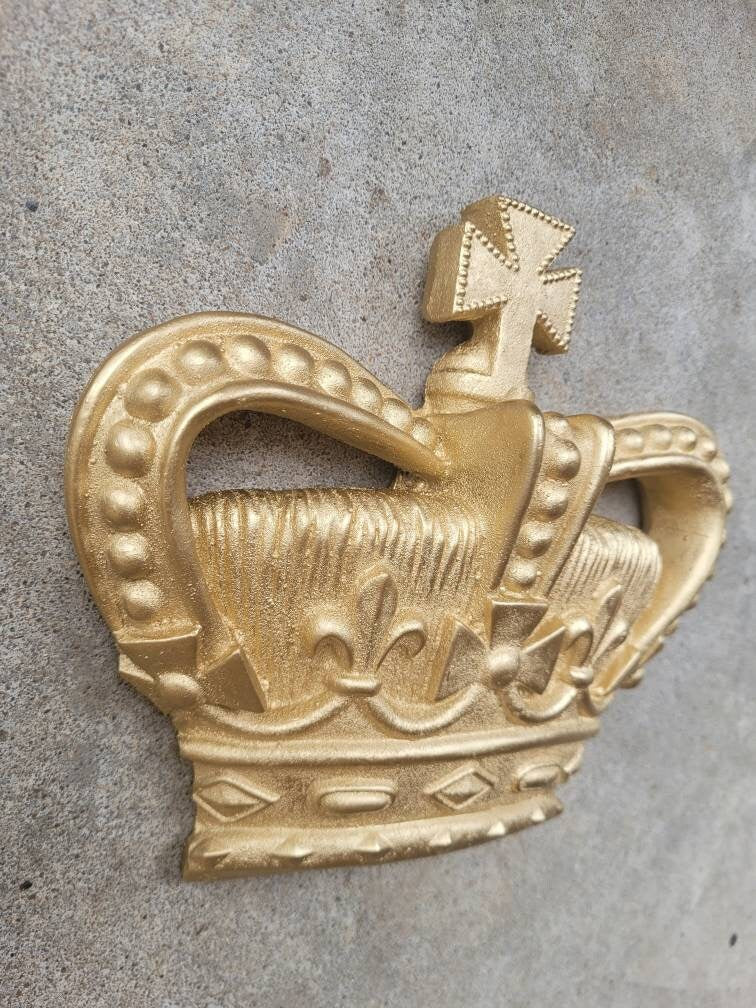 Crown Wall Plaque Decor | PICK YOUR COLOR | Castle | Medieval | Old World | King | FleurDeLisJunkie | Queen | Wall Crown | Royal | Princess