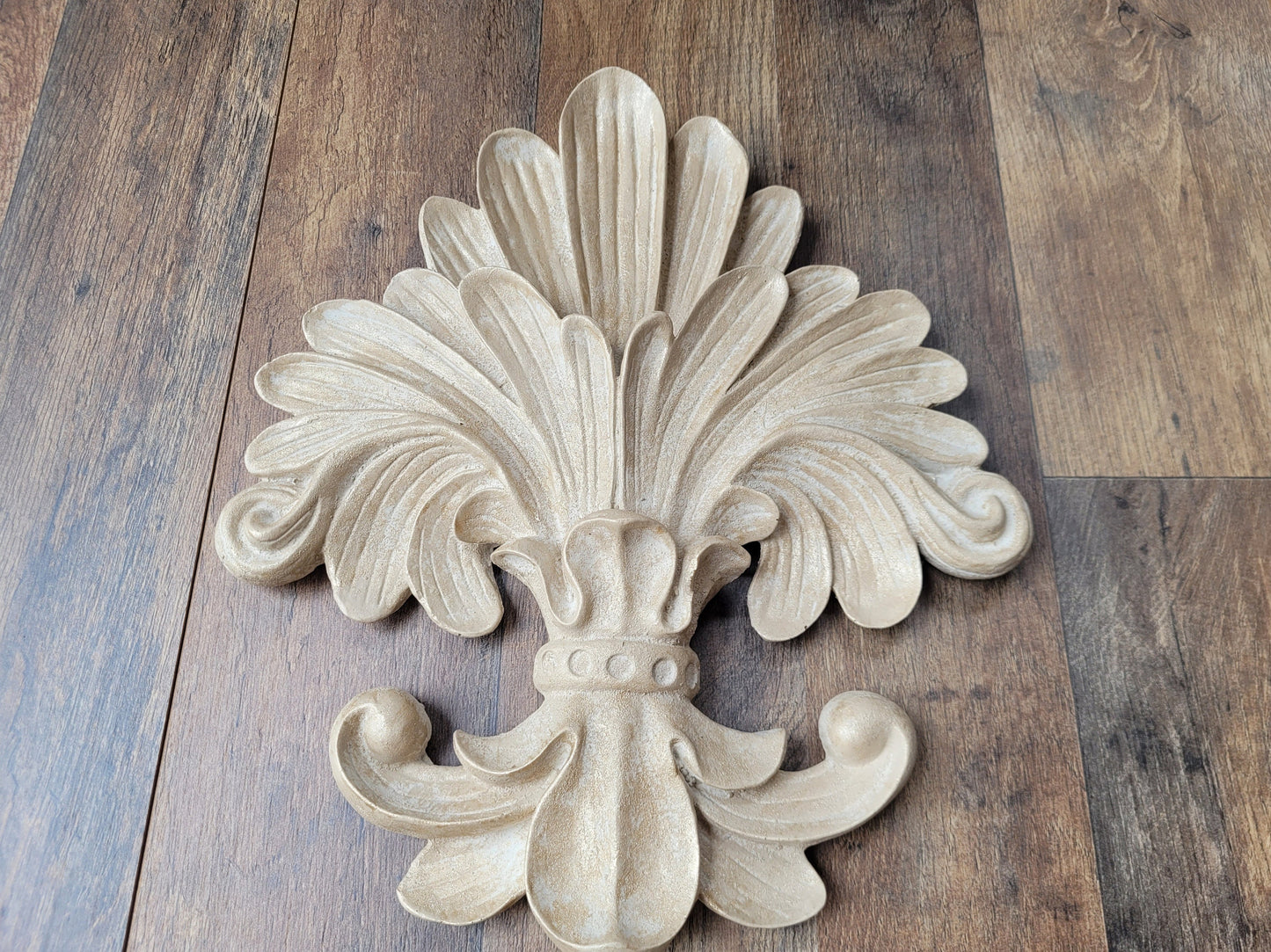 Fleur de Lis Wall plaque - PICK YOUR COLOR - Tuscan, French Country, Medieval Home Decor | FleurDeLisJunkie | Fleurs Wall decor
