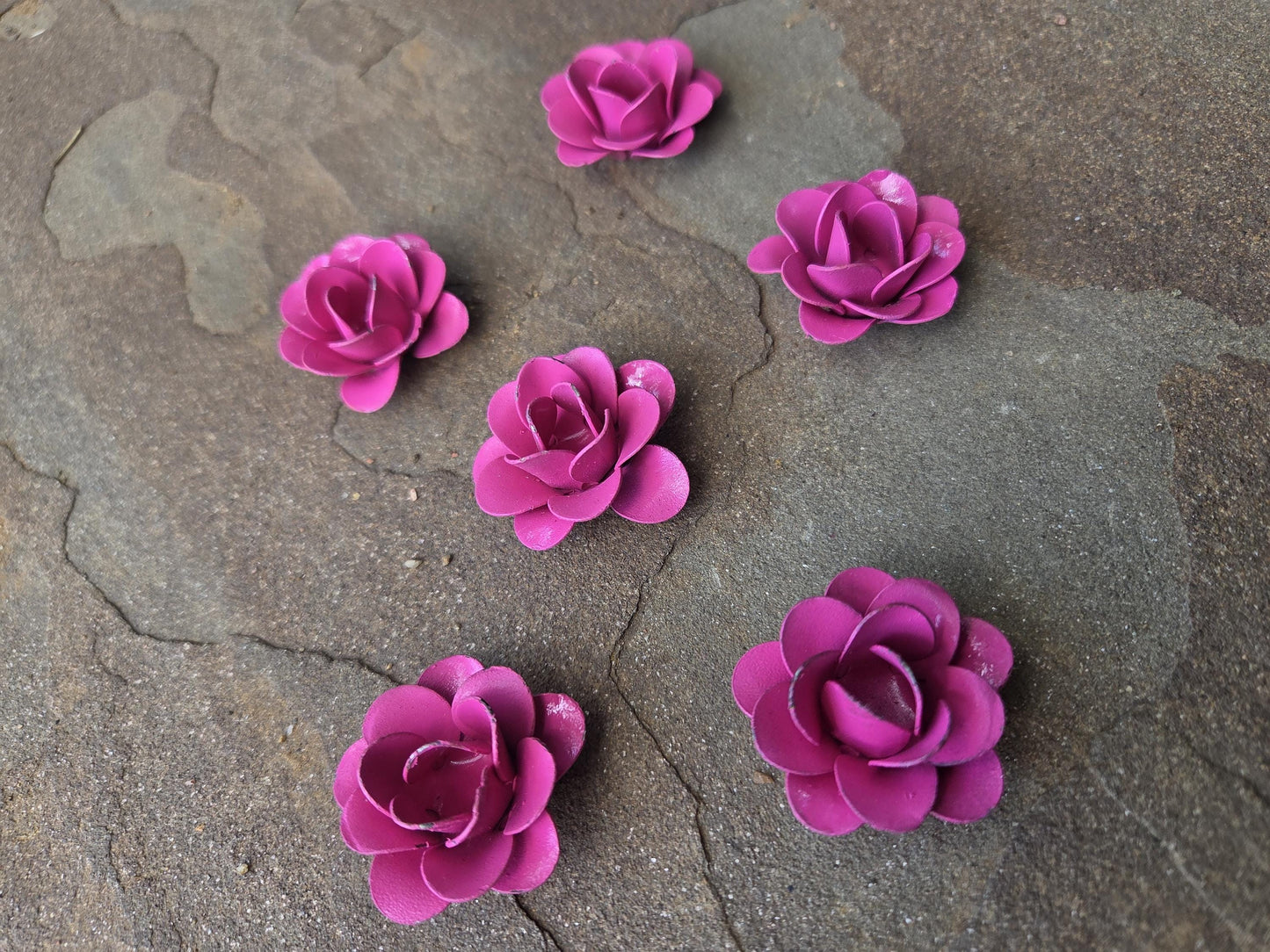 Set of 6 Mini Metal Rusty Pink Roses
