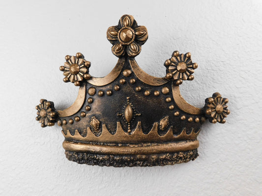 Gold Wall Crown Plaque | PICK YOUR COLOR | Royal King Queen Princess Wall Decor | FleurDeLisJunkie |