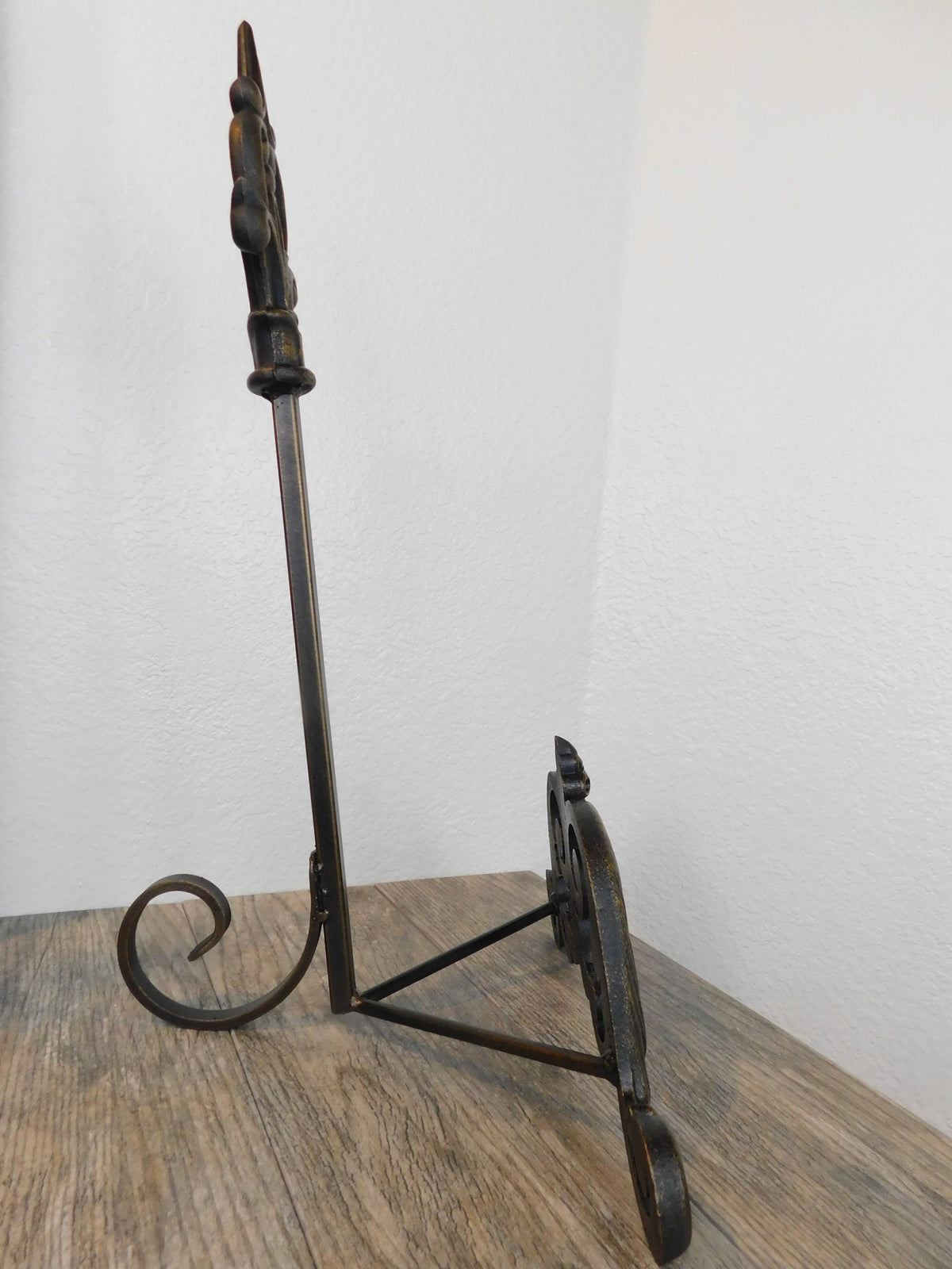 Heavy Fancy Iron Scroll Easel | PICK YOUR COLOR | Fleur de Lis | Crown | Old World | Tuscan | Medieval | Picture stand | FleurDeLisJunkie