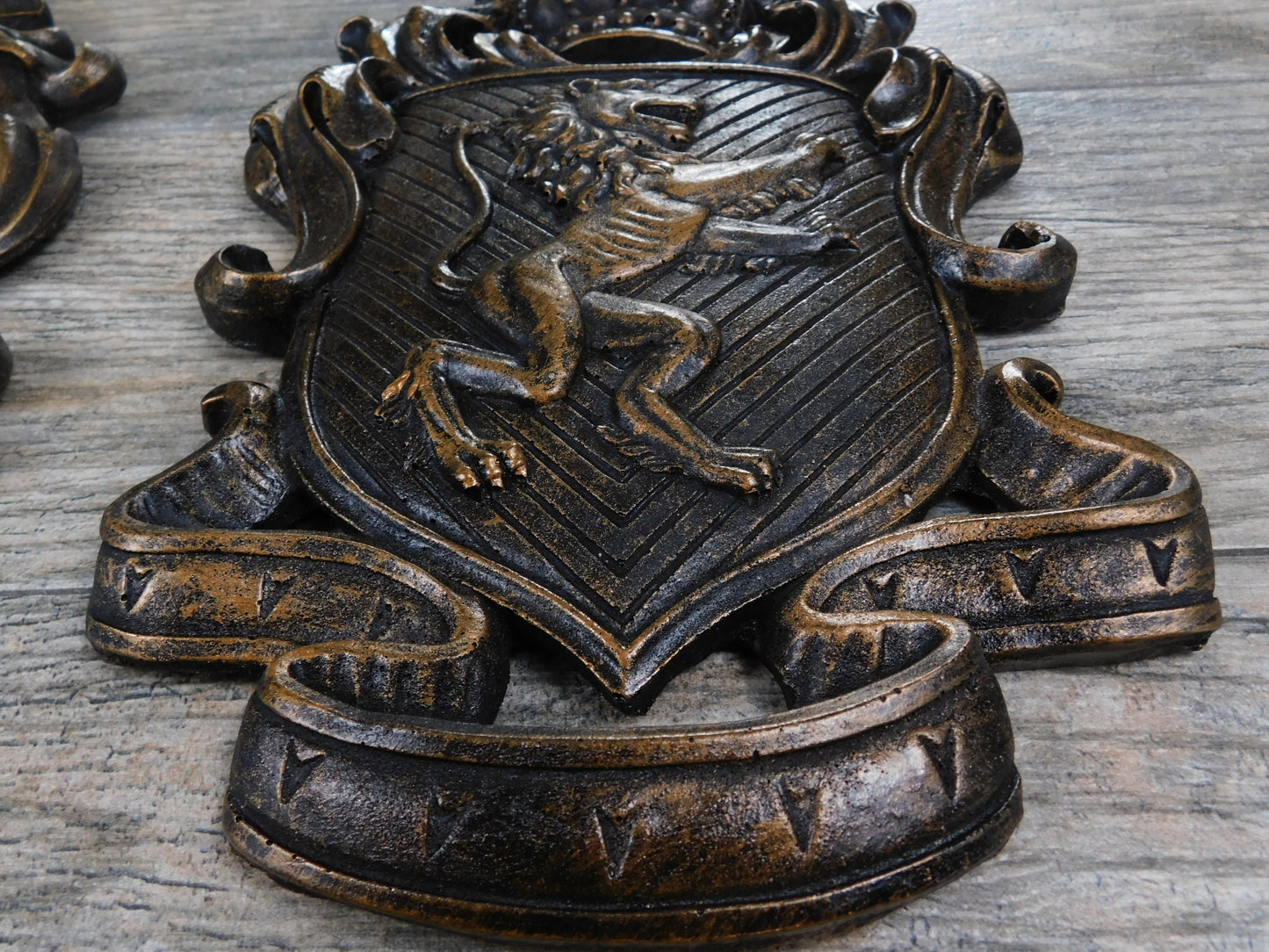 Set of 2 Shield wall plaques - PICK YOUR COLOR - Coat of arms wall decor Medieval Old World style | Fleur De Lis |