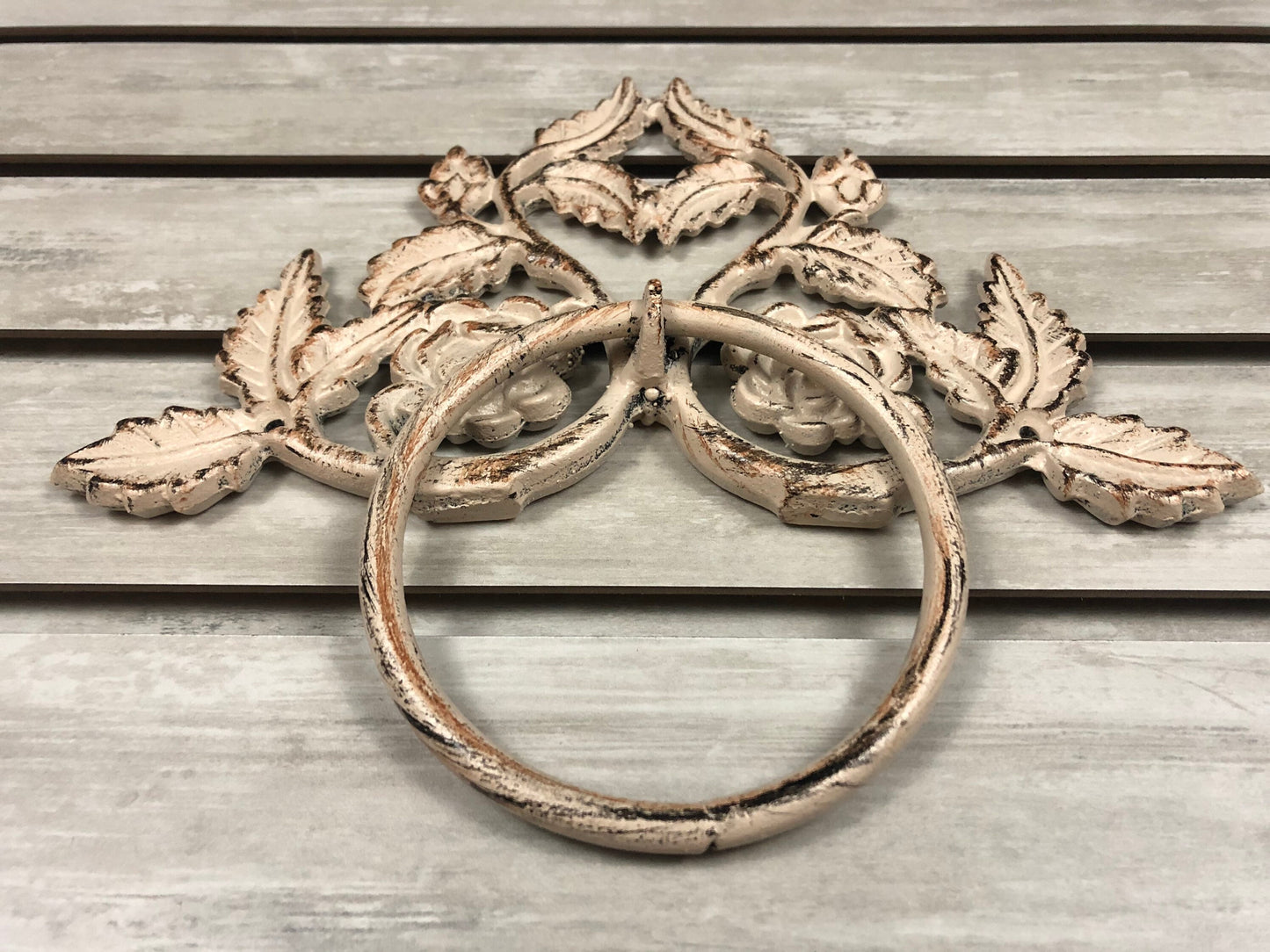 Rose Towel Ring, Rose Hand Towel Hook, Cast Iron Towel Holder, Metal Bath Towel Hanger, Shabby Chic Victorian Bathroom | Fleurdelisjunkie |