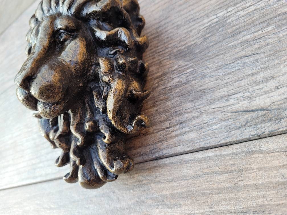 Lion Head Wall Plaque - PICK YOUR COLOR - Wall Decor Medieval Old World Lion Royal, Fleur De Lis, Tuscan Castle Decor  | FleurDeLisJunkie |