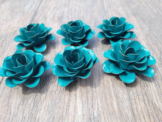 Small Metal Roses | Set of 6 | Rusty Roses | Farmhouse | FREE USA SHIPPING | FleurDeLisJunkie | Supplies | Western | Craft supplies | Iron