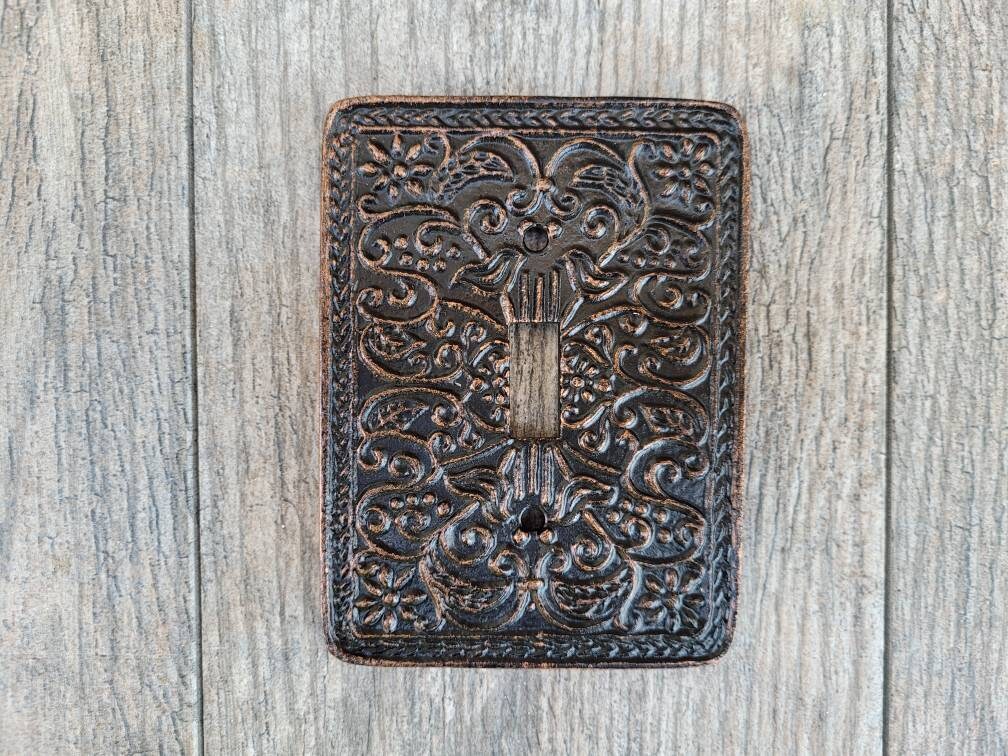 Single Toggle Metal Switch Plate Cover, PICK YOUR COLOR, One Toggle Light Switchplate, Tuscan Old World Fleur de Lis Decor, Royal