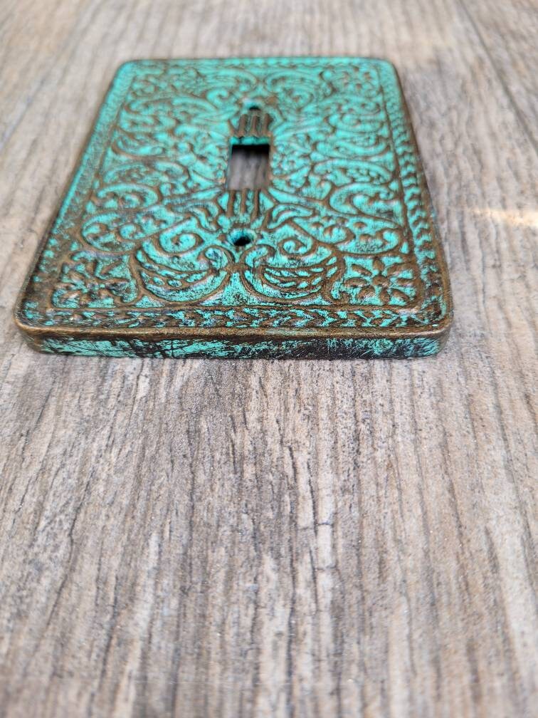 Single Toggle Metal Switch Plate Cover, One Toggle Light Switchplate, Tuscan Old World Fleur de Lis Decor, Antique Turquoise, Boho. Bohemian