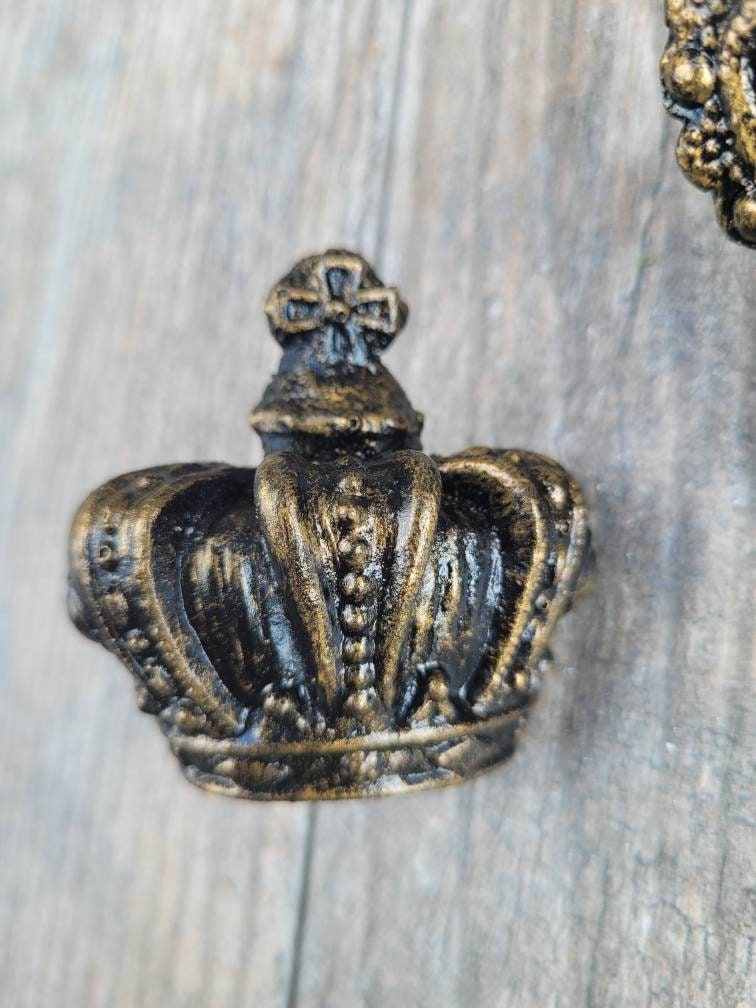 Set of 3 Crown Candle Pins | PICK YOUR COLOR | Candle Picks | Candle Jewelry | Royal Crown Medieval decor, Tuscan, Old World, Queen King