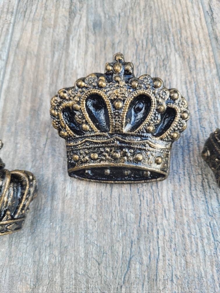 Set of 3 Crown Candle Pins | PICK YOUR COLOR | Candle Picks | Candle Jewelry | Royal Crown Medieval decor, Tuscan, Old World, Queen King