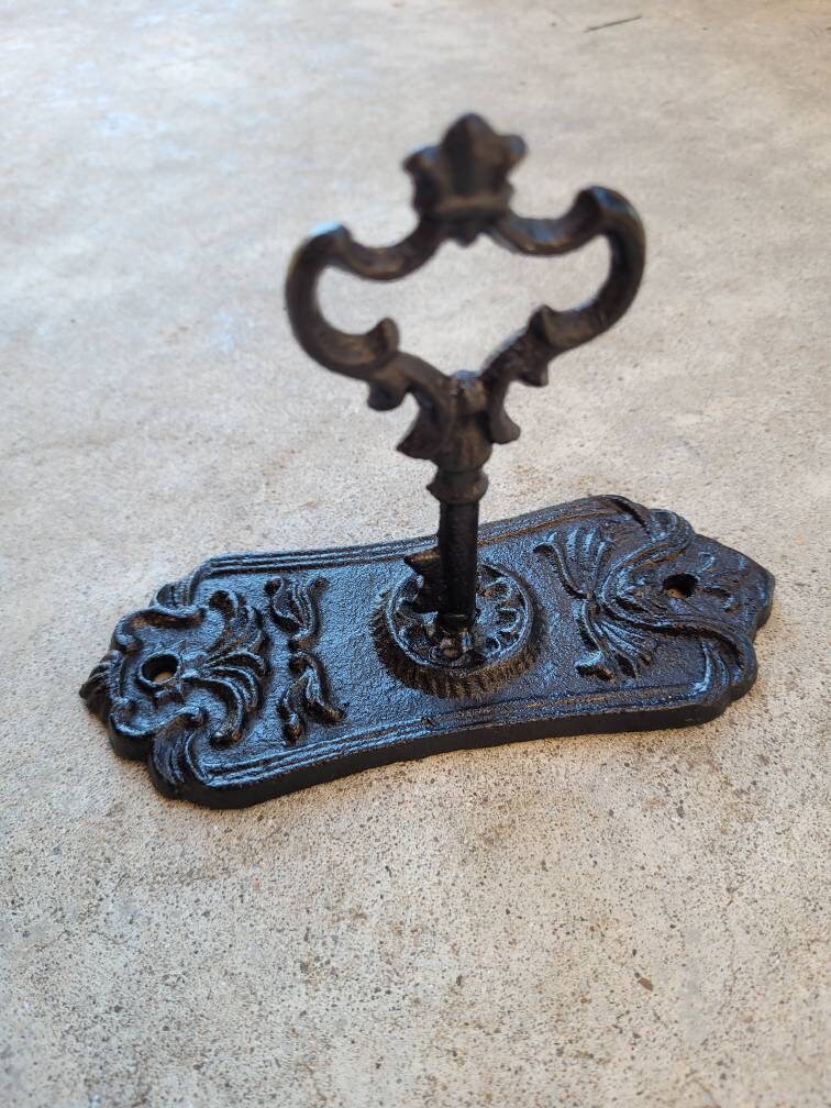 Skeleton Key Wall hook - PICK YOUR COLOR - bath towel hook, decorative hook, Victorian ornate hook, coat hook, shabby chic, Fleur de Lis