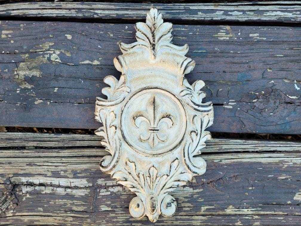 Fleur de Lis Wall plaque - PICK YOUR COLOR - Old World, Tuscan, French Country, Medieval Home Decor, FleurDeLisJunkie, wall decor