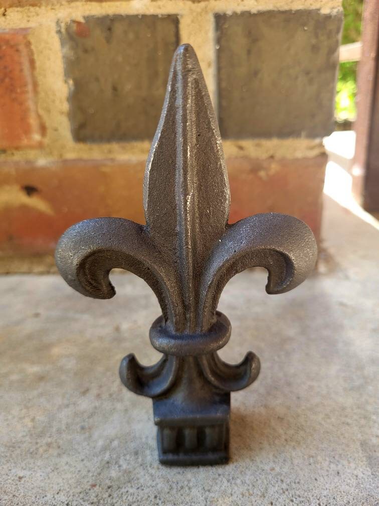 Cast Iron Fleur De Lis Finial | PICK YOUR COLOR | Fence Decor, French Country Home Decor, Garden Backyard Decor, Fencing Supplies Top Rail