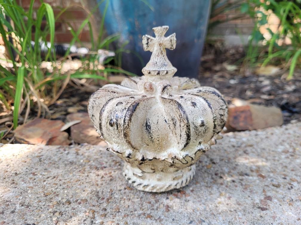 Crown Finial with cross top | PICK YOUR COLOR | Tuscan | Medieval | Royal | Finial | King | Queen | Princess | FleurDeLisJunkie | Tabletop
