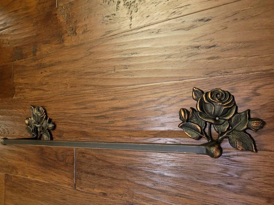 Metal Towel Bar with rose medallions. Bathrooom fixture, hand painted and handmade. Iron Bath towel bar.