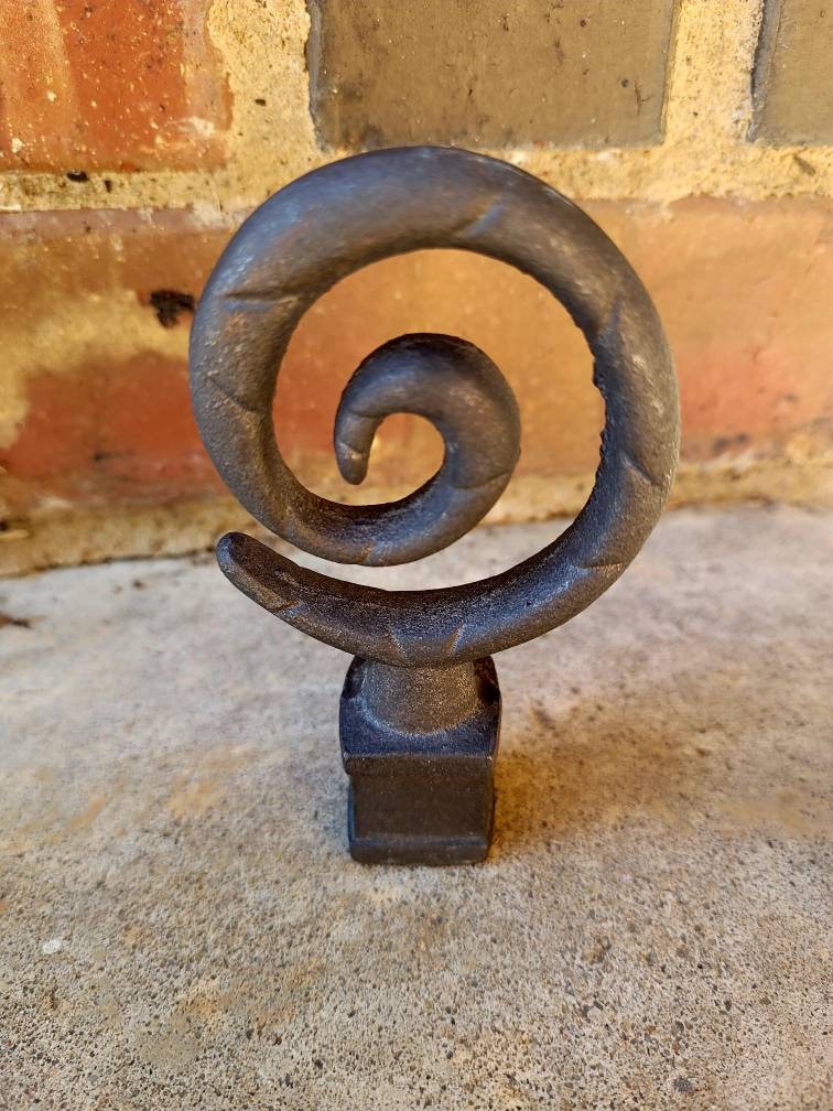 THREE Contemporary Modern Swirl Spear Finials Trio | Fence Decor | PICK your COLOR | Hardware Garden Decor Supplies Finial Rail Top Set 3