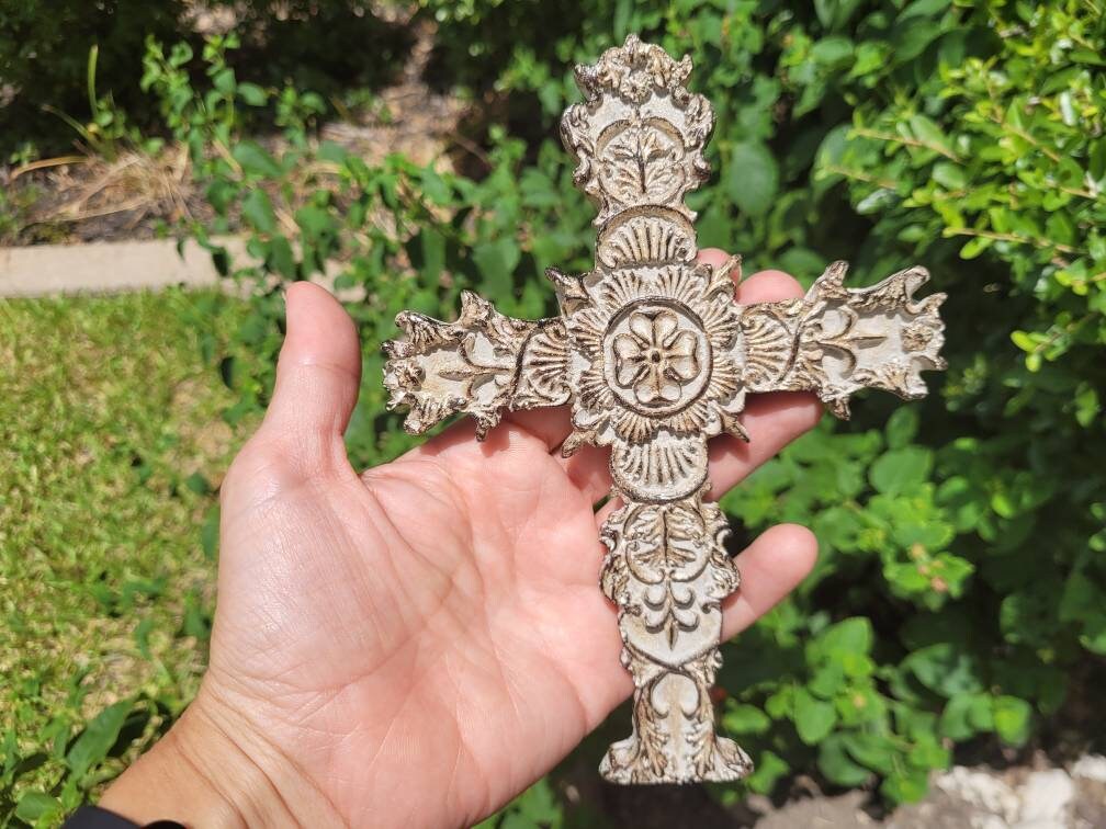 Large Cross Candle Pin for Pillar Candle. PICK YOUR COLOR. Wedding Reception Table Decor. Housewarming party gift. Old World Tuscan Fleur