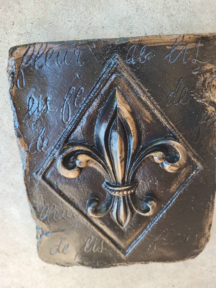 Fleur de Lis Wall Plaque - PICK YOUR COLOR - Tuscan, Old World, Medieval, New Orleans, Saints, French Country | FleurDeLisJunkie |