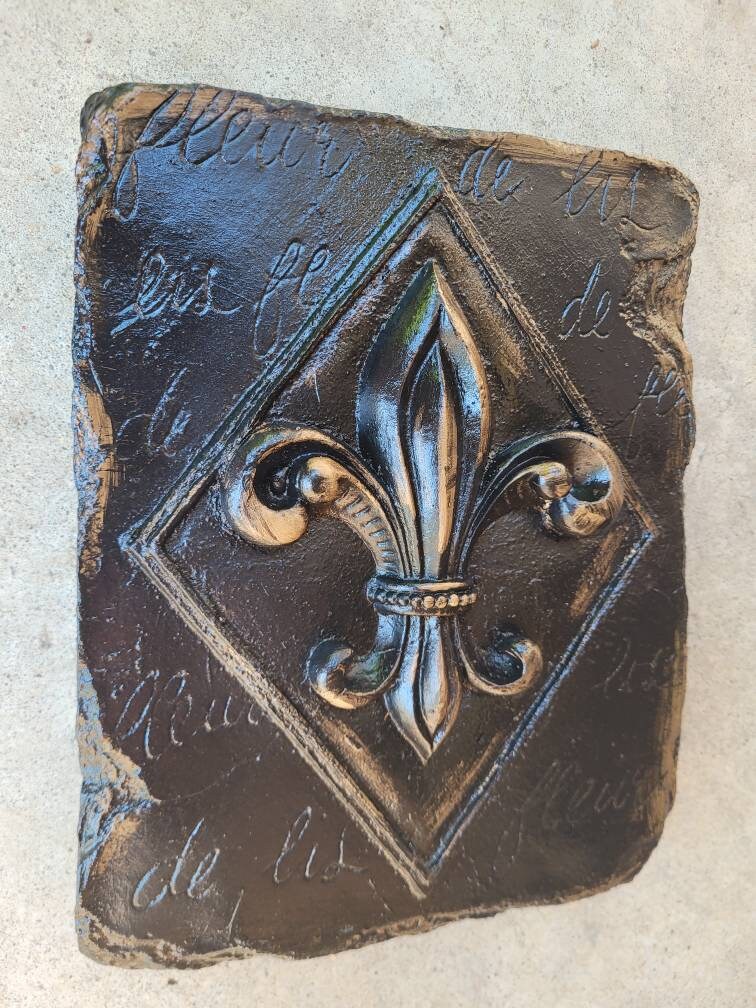 Fleur de Lis Wall Plaque - PICK YOUR COLOR - Tuscan, Old World, Medieval, New Orleans, Saints, French Country | FleurDeLisJunkie |