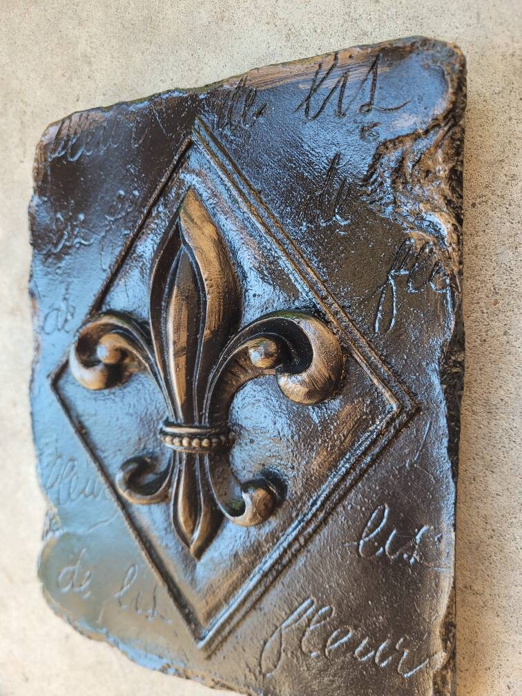 Fleur de Lis Wall Plaque - PICK YOUR COLOR - Tuscan, Old World, Medieval, New Orleans, Saints, French Country | FleurDeLisJunkie |