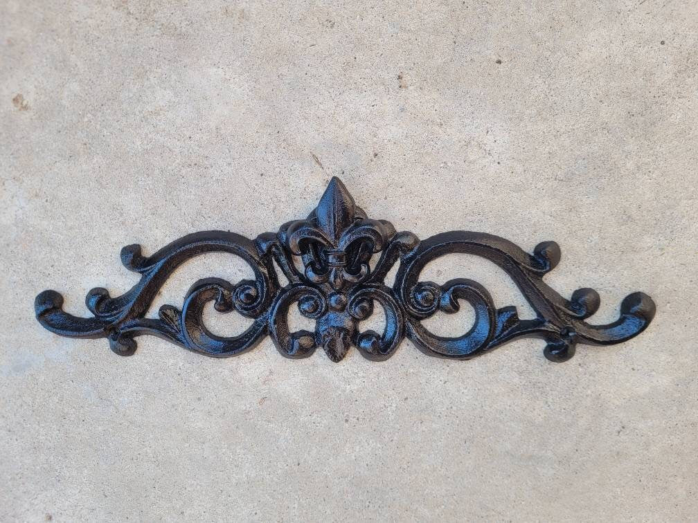 Fleur De Lis Topper Metal - PICK YOUR COLOR -  15.5"Wall Plaque Valance, Old World, Tuscan Metal Art, Cabinet Hardware, Kitchen, Bathroom