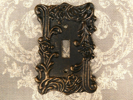 Ornate Single Toggle Light Switch Cover, PICK YOUR COLOR, One Toggle Switch wall plate, tuscan, royal, FleurDeLisJunkie