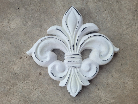 Fleur de Lis Wall plaque | PICK YOUR COLOR | Old World, Tuscan, French Country, Medieval Home Decor. Royal Queen King | FleurDeLisJunkie |