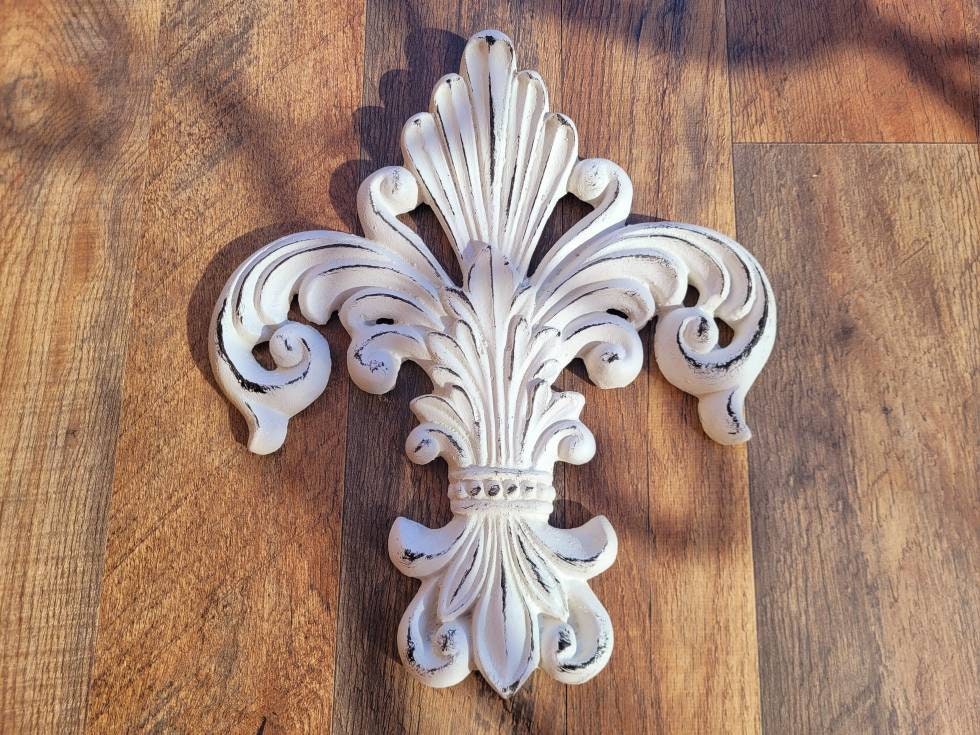 Fleur de Lis Wall plaque - PICK YOUR COLOR - Old World, Tuscan, French Country, Medieval Home Decor, acanthus leaf design