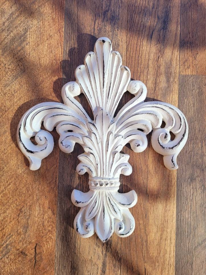 Fleur de Lis Wall plaque - PICK YOUR COLOR - Old World, Tuscan, French Country, Medieval Home Decor, acanthus leaf design