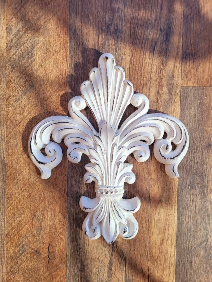 Fleur de Lis Wall plaque - PICK YOUR COLOR - Old World, Tuscan, French Country, Medieval Home Decor, acanthus leaf design