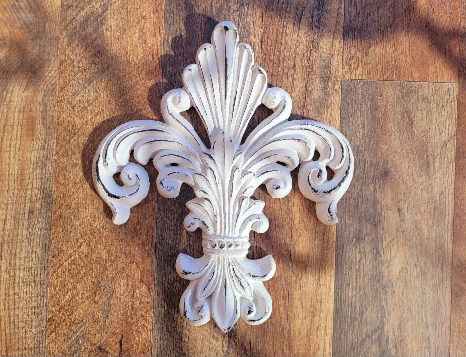 Fleur de Lis Wall plaque - PICK YOUR COLOR - Old World, Tuscan, French Country, Medieval Home Decor, acanthus leaf design