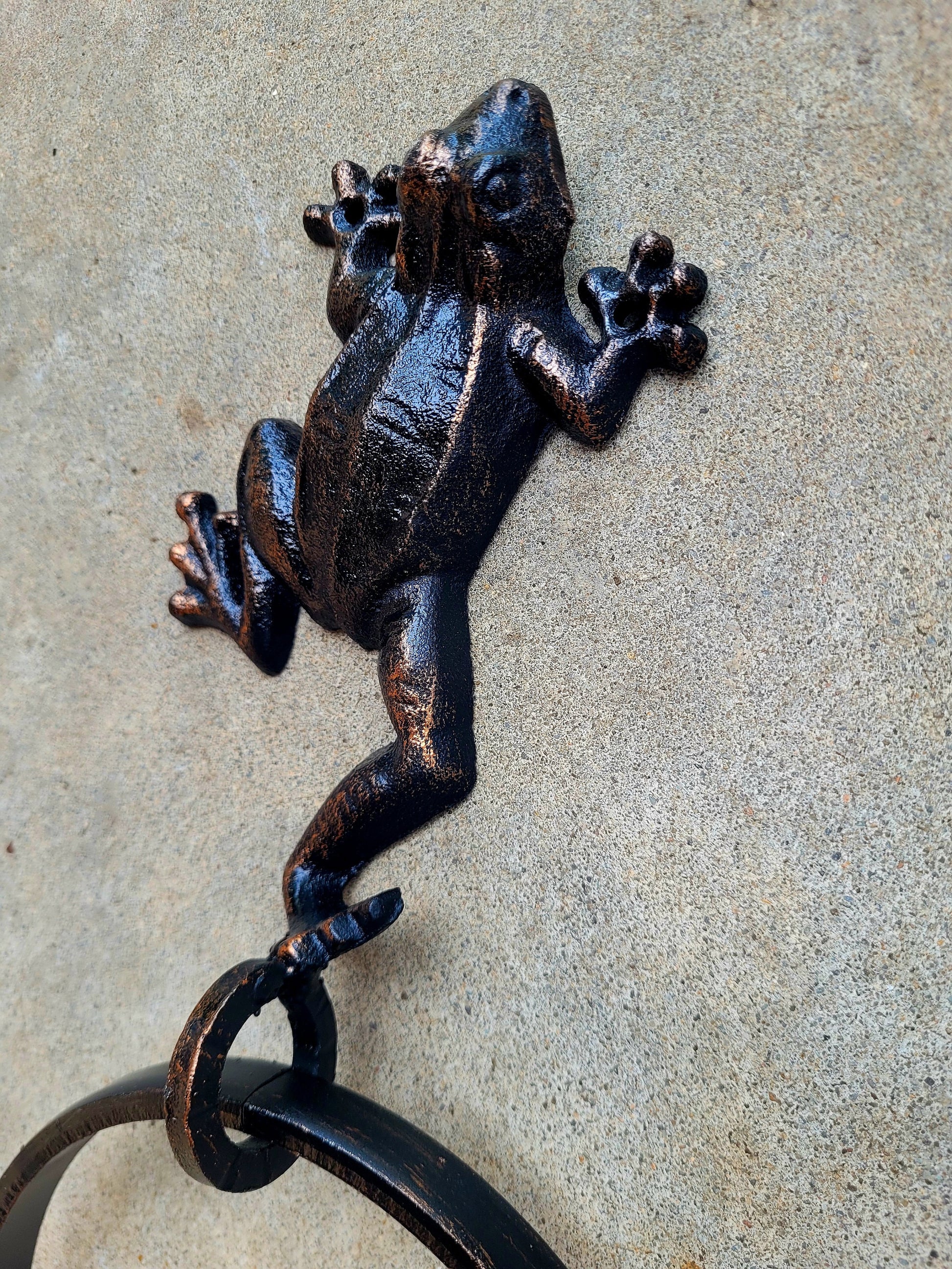 Frog Towel Hook, Bathroom Towel Hanger, Nature, Wall Hook towel ring| Iron Frog Towel Holder | Metal Bath hardware | Powder room decor