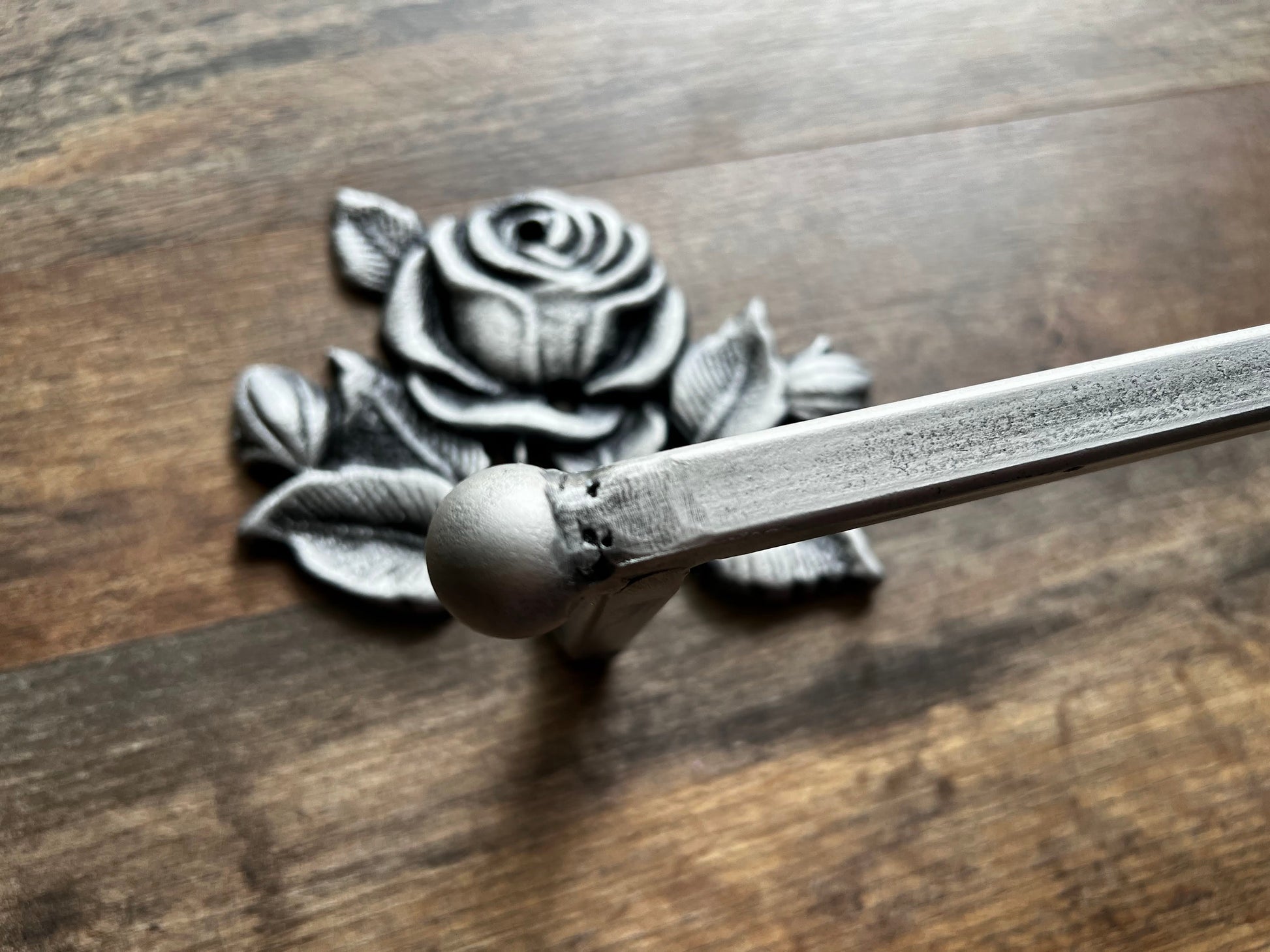 Metal Towel Bar with rose medallions. Bathroom fixture, hand painted and handmade. Iron Bath towel bar.